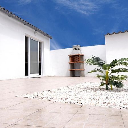Magnolia - Casa Com Dois Quartos Junto Ao Mar - Renovada Em 2023 Mosteiros  Eksteriør bilde