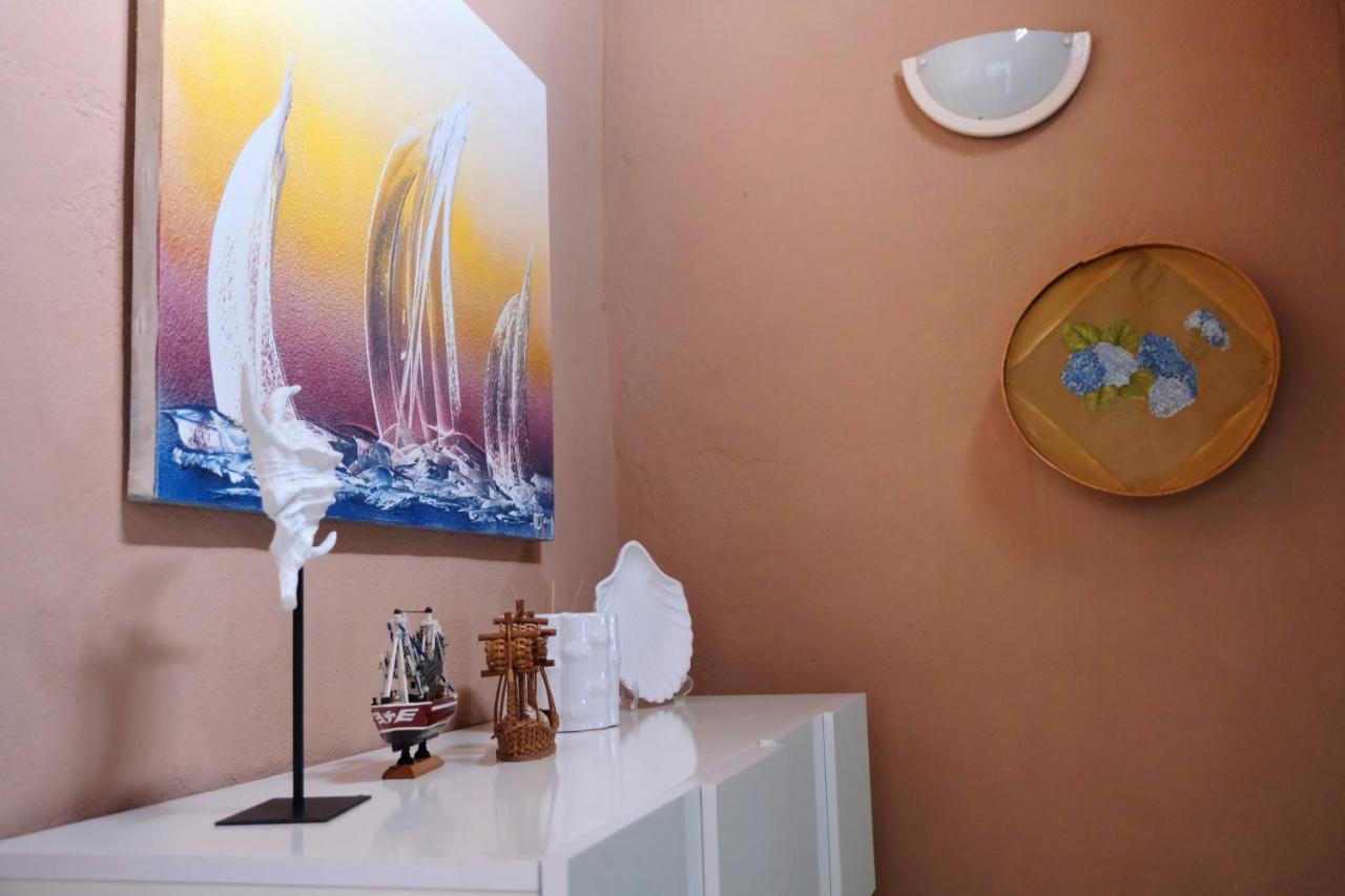 Magnolia - Casa Com Dois Quartos Junto Ao Mar - Renovada Em 2023 Mosteiros  Eksteriør bilde