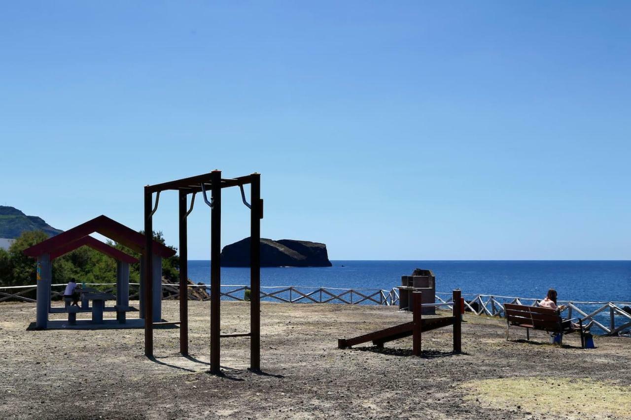 Magnolia - Casa Com Dois Quartos Junto Ao Mar - Renovada Em 2023 Mosteiros  Eksteriør bilde